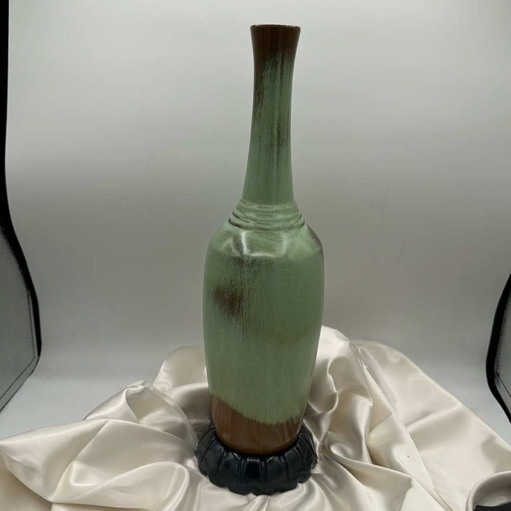 Frankoma Statement Vase. Prairie Green with Black Base.